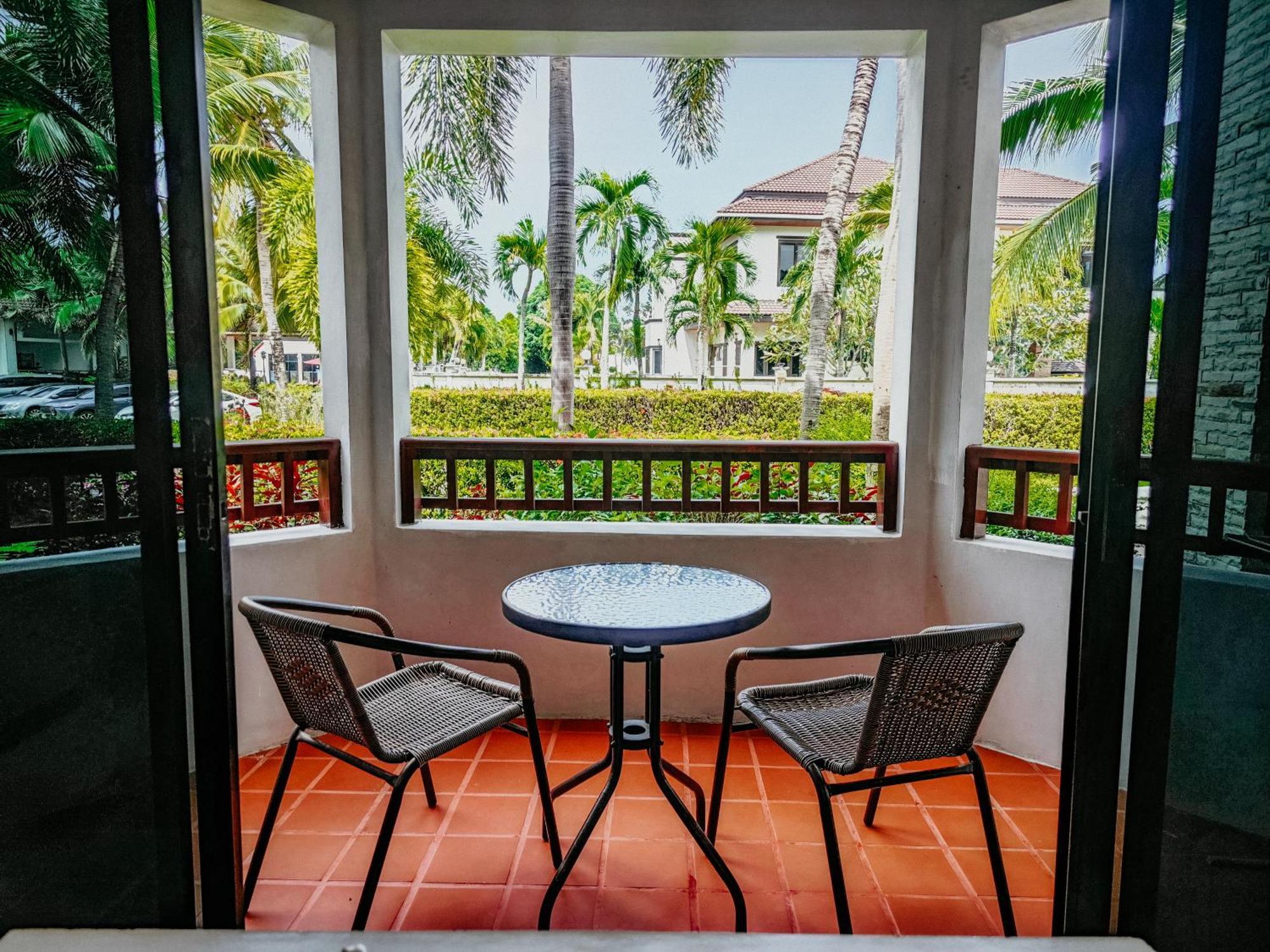 Rawai Grand House -Sha Plus Buitenkant foto