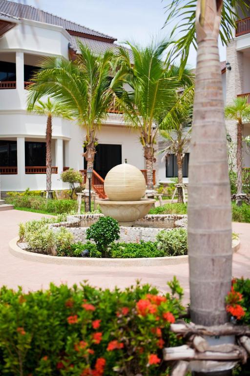 Rawai Grand House -Sha Plus Buitenkant foto